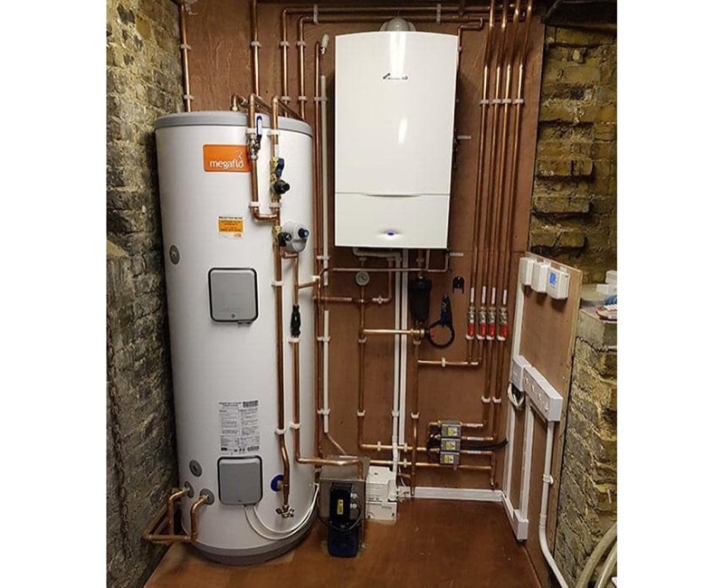 Unvented hot water cylinder installation in Hackney E8